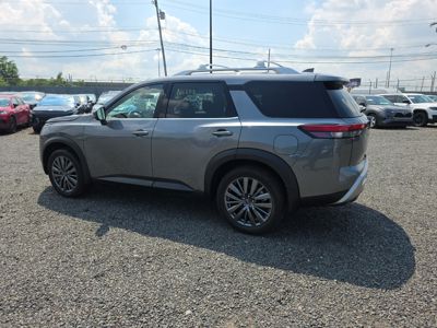 2025 Nissan Pathfinder SL 4X4 3.5L