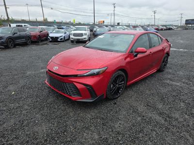 2025 Toyota Camry SE 2.5L Hybrid