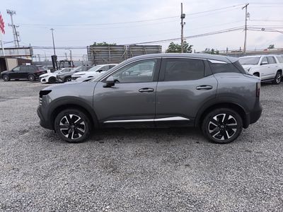 2025 Nissan Kicks SV AWD 2.0L