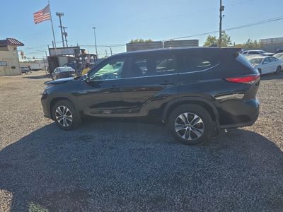 2023 Toyota Highlander XLE 2.4L