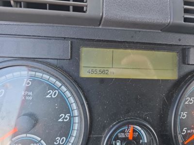 2018 Freightliner Cascadia 125" 6X4 12.8L DD13