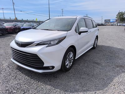 2026 Toyota Sienna XLE AWD 2.5L Hybrid
