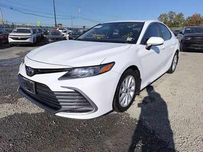 2022 Toyota Camry LE 2.5L