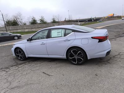 2025 Nissan Altima SR 2.5L