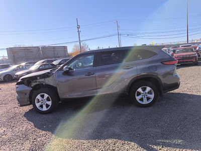 2023 Toyota Highlander LE AWD 2.4L