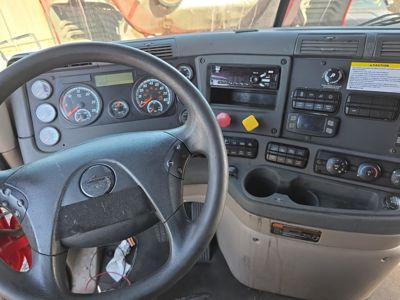 2018 Freightliner Cascadia 125" 6X4 12.8L DD13