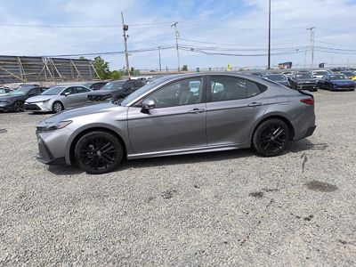 2025 Toyota Camry SE AWD 2.5L Hybrid