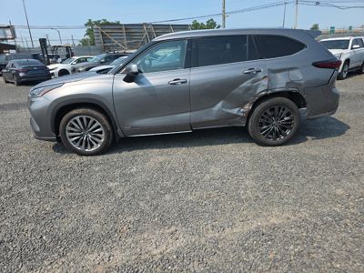 2025 Toyota Highlander 25th Anniversary AWD 2.5L Hybrid