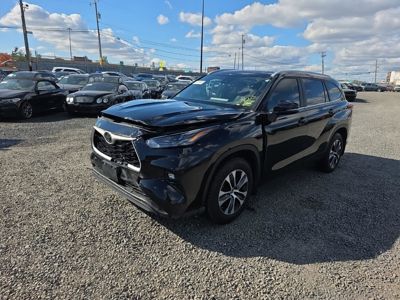 2023 Toyota Highlander XLE AWD 2.4L