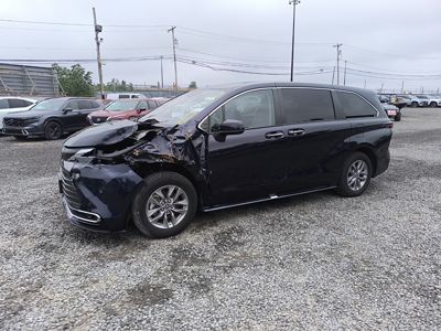 2024 Toyota Sienna XLE 2.5L Hybrid