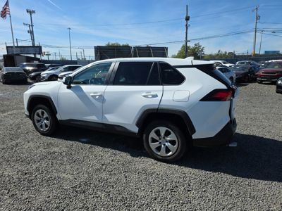 2022 Toyota RAV-4 LE AWD 2.5L