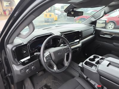 2024 Chevrolet Silverado RST 4X4 5.3L