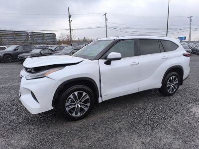 2025 Toyota Highlander XLE AWD 2.5L Hybrid
