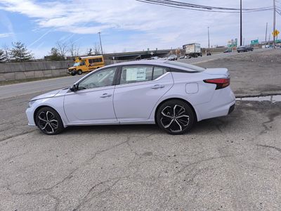 2025 Nissan Altima SR 2.5L