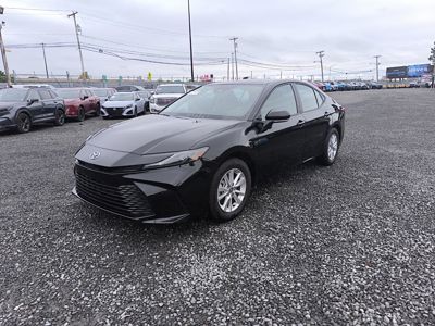 2025 Toyota Camry LE 2.5L Hybrid