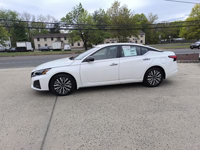 2025 Nissan Altima