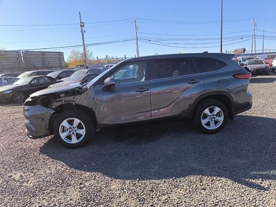 2023 Toyota Highlander LE AWD 2.4L