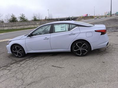 2025 Nissan Altima SR 2.5L