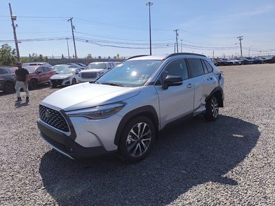 2025 Toyota Corolla Cross XLE 2.0L