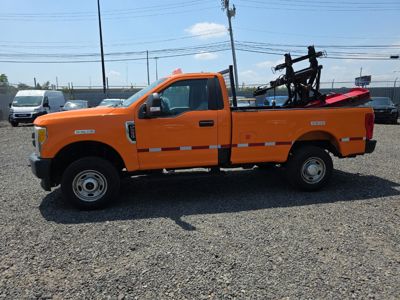 2017 Ford F-250 XL 4X4 6.2L W/PLOW