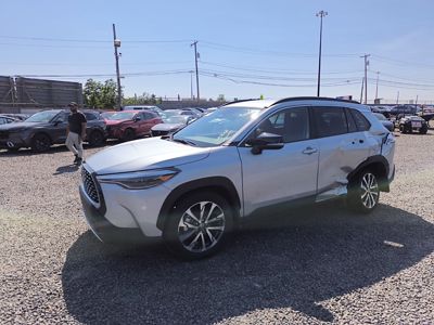2025 Toyota Corolla Cross XLE 2.0L