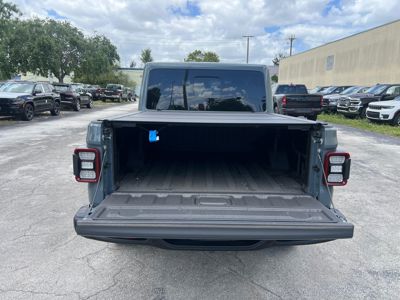 2025 Jeep Gladiator