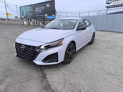 2025 Nissan Altima SR 2.5L