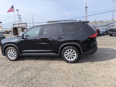 2024 Toyota Grand Highlander XLE AWD 2.5L Hybrid