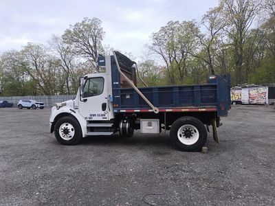2009 Freightliner M2