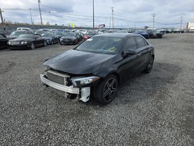 2022 Mercedes-Benz A-220 4-Matic 2.0L