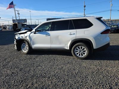 2025 Toyota Grand Highlander XLE AWD 2.4L