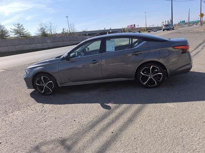 2025 Nissan Altima SR 2.5L