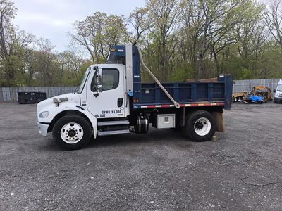 2009 Freightliner M2