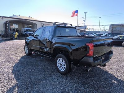 2024 Toyota Tacoma SR 4X4 2.4L