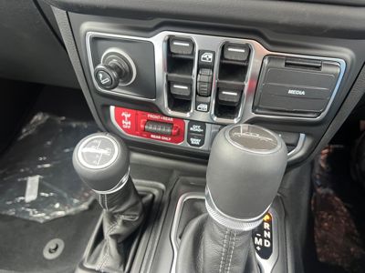 2025 Jeep Gladiator