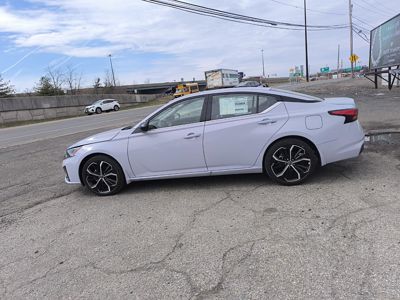 2025 Nissan Altima SR 2.5L