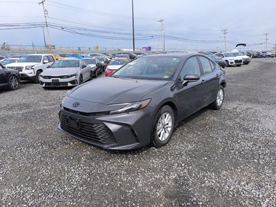 2025 Toyota Camry LE 2.5L Hybrid