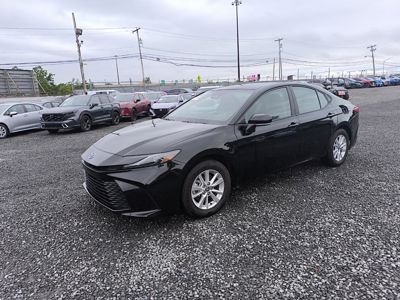 2025 Toyota Camry LE 2.5L Hybrid
