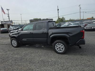 2025 Toyota Tacoma SR5 4X4 2.4L