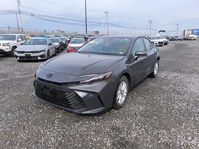2025 Toyota Camry LE 2.5L Hybrid