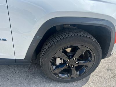 2024 Jeep GRAND CHEROKEE LIMITED PHEV RHD