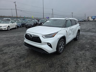 2024 Toyota Highlander XLE AWD 2.4L