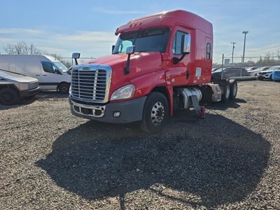 2018 Freightliner Cascadia 125" 6X4 12.8L DD13