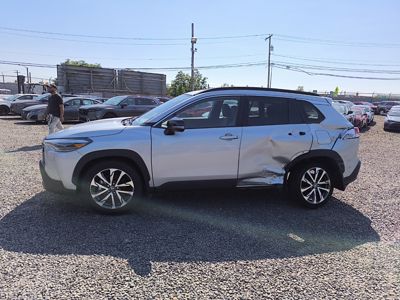 2025 Toyota Corolla Cross XLE 2.0L