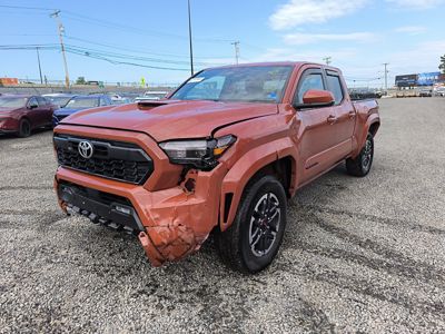 2025 Toyota Tacoma TRD-Sport 4X4 2.4L
