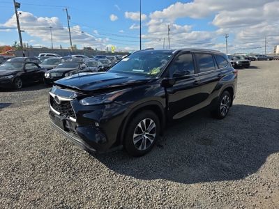 2023 Toyota Highlander XLE AWD 2.4L