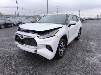 2025 Toyota Highlander XLE AWD 2.5L Hybrid