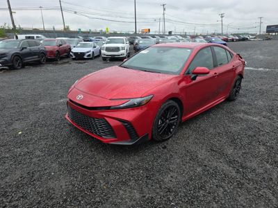 2025 Toyota Camry SE 2.5L Hybrid