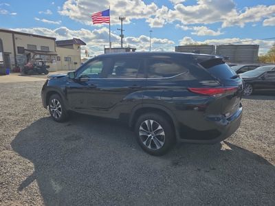 2023 Toyota Highlander XLE AWD 2.4L