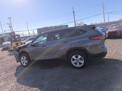 2023 Toyota Highlander LE AWD 2.4L